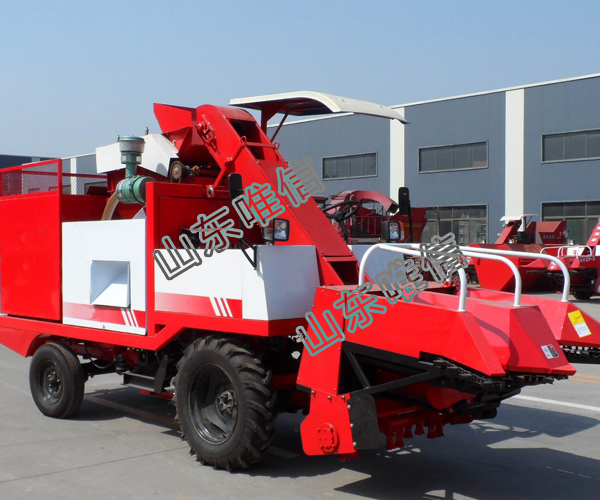 3 Working Rows Corn Harvester Machine