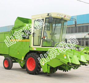 4 Row Corn Self-Walking Harvesting Machine