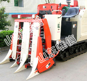Half Feed Rice Combine Harvester
