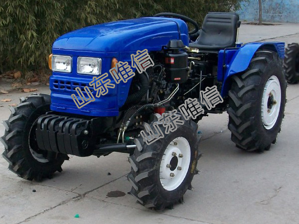 20 Hp 4 Wheels Drive Tractor