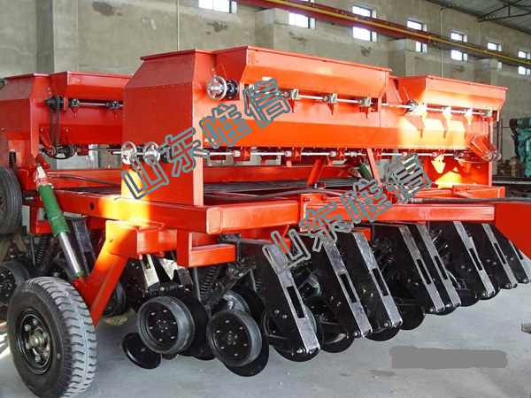 4 Rows Potato Seeder