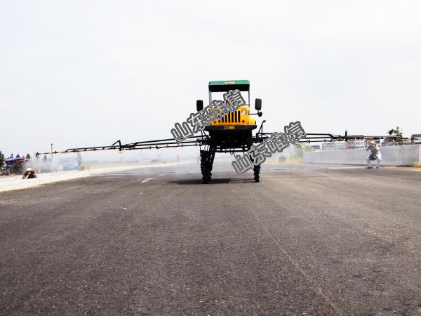 3WP800-14 Orchard Sprayer Tractor Fruit Tree