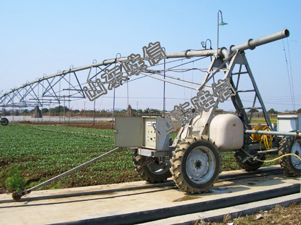 Lateral Move Center Pivot Agricultural Sprinkler Irrigation System 