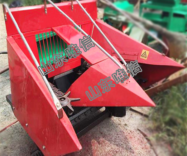 Small Self-propelled Corn Combine Harvester