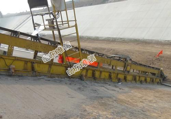 Channel Base Cement Soil Lining Machine 