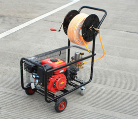 Stretcher-Mounted  Honda Power Sprayer