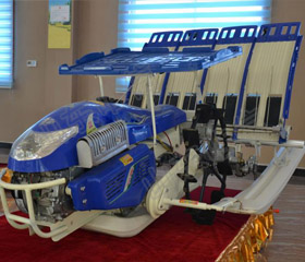 Four Rows Rice Transplanter