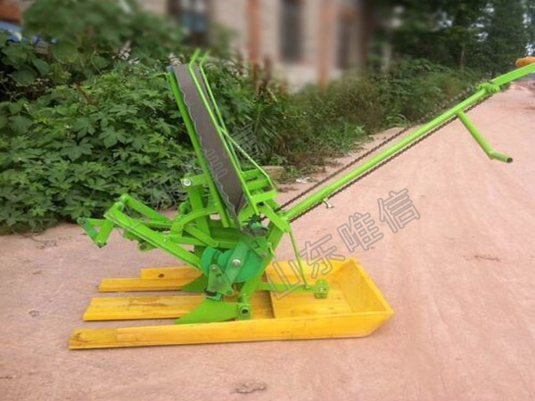 Two Row Hand Cranked Manual Rice Transplanter has the characteristics of Simple & proper structure, convenient operation and repairing, small volume, light weight