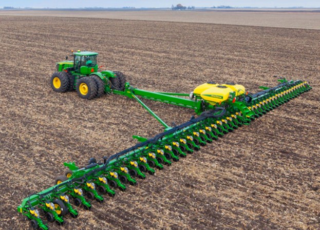 Farm Machines Need Storage Like Film Mulching Machine Farm Corn Combine Harvester 