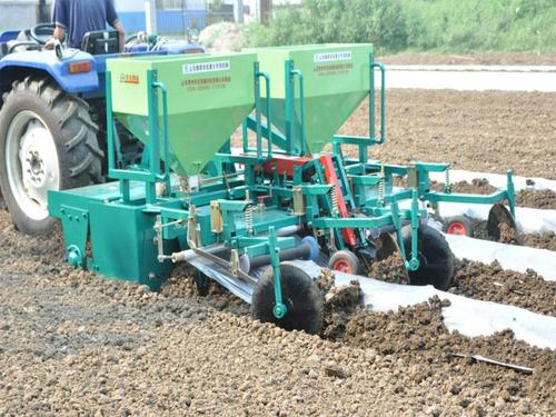How To Use Ridging Film Mulching Machine, Its Oil Consumption Is Small
