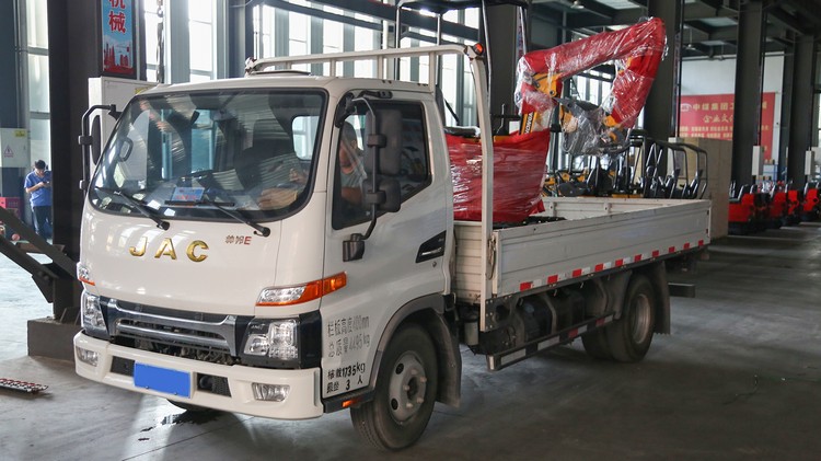 China Coal Group Send Mini Excavator To Jiangxi